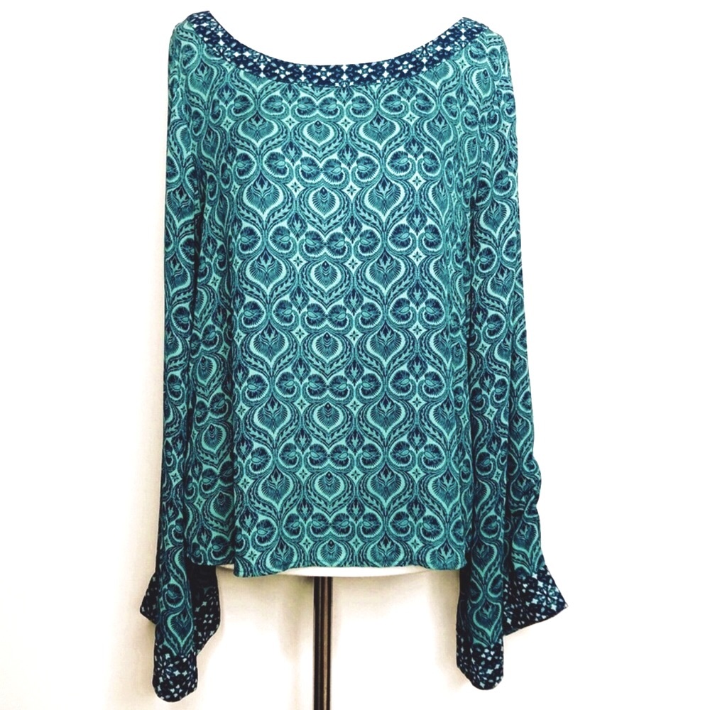 Finn & Grace Bell Sleeve Paisley Peasant Top